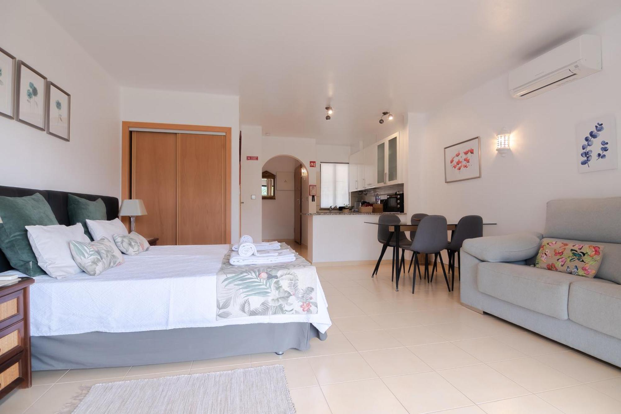 Seacoast Retreat With Pool And Beach Access By Drago Rentals Albufeira Luaran gambar